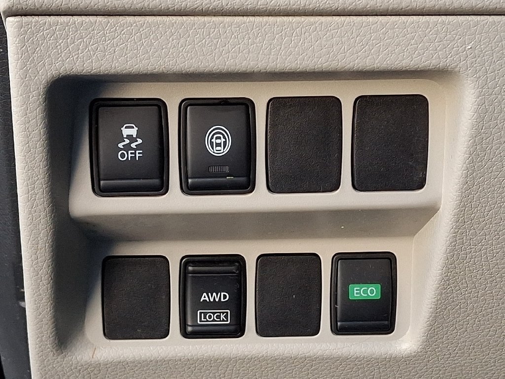 Used 2019 Nissan Rogue Sport SV AWD/4WD image 28
