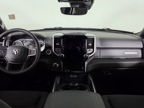 New 2026 RAM 1500 4x4 Crew Cab image 34