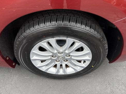 Used 2015 Toyota Sienna XLE 8 Passenger 4dr Mini Van image 32