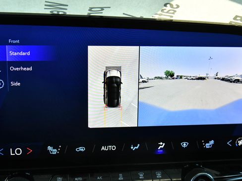 Used 2024 Chevrolet Blazer EV LT AWD/4WD image 23