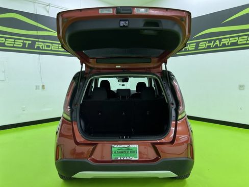 Used 2024 Kia Soul LX FWD image 9