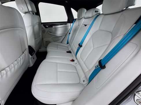 New 2026 Porsche Macan Turbo image 25
