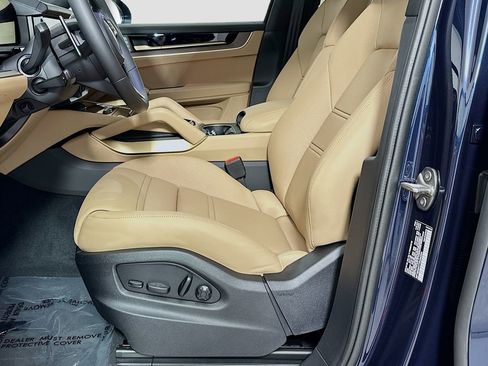 Used 2026 Porsche Cayenne image 22
