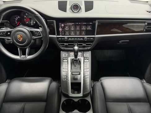 Used 2020 Porsche Macan S image 35