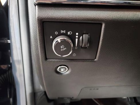 Used 2018 Jeep Grand Cherokee Trailhawk w/ Trailhawk Luxury Group image 19