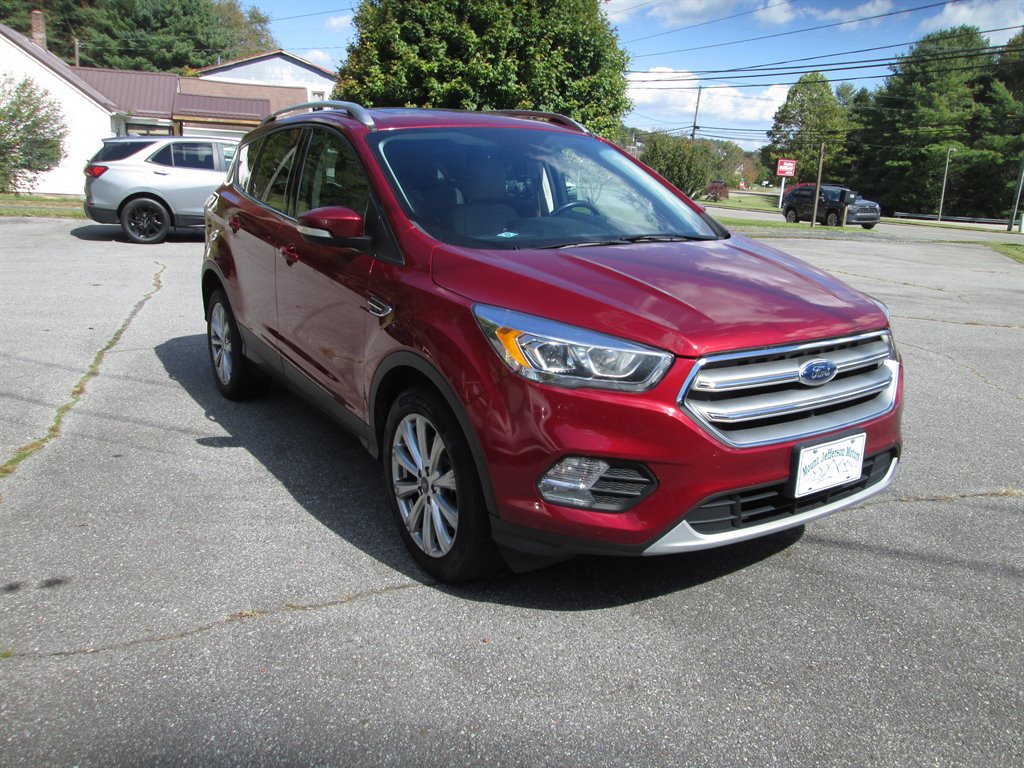 Used 2017 Ford Escape Titanium AWD/4WD image 3