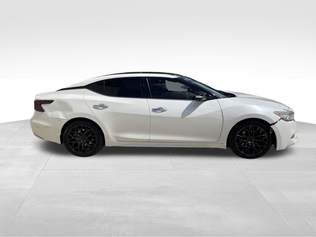 Used 2016 Nissan Maxima Platinum FWD image 4