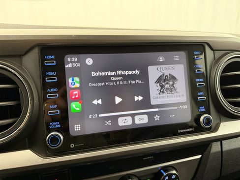 Used 2020 Toyota Tacoma SR5 image 17