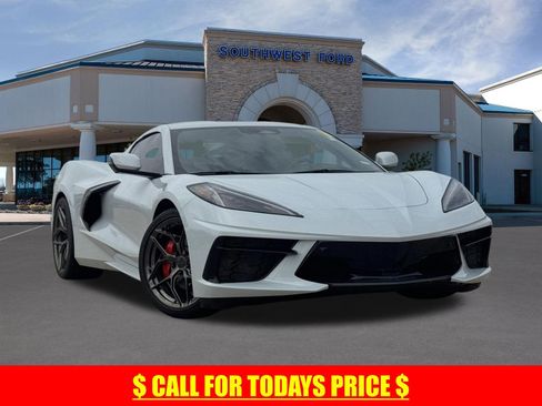 Used 2024 Chevrolet Corvette Stingray Preferred Cpe w/ 2LT RWD image 1