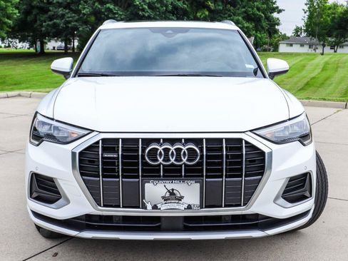 Used 2020 Audi Q3 2.0T Premium w/ Convenience Package AWD/4WD image 19