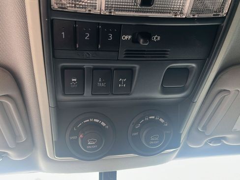 Used 2017 Toyota 4Runner TRD Pro AWD/4WD image 8