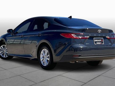 Used 2025 Toyota Camry LE image 11