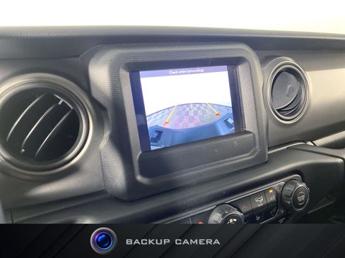 Used 2022 Jeep Gladiator Mojave AWD/4WD image 4