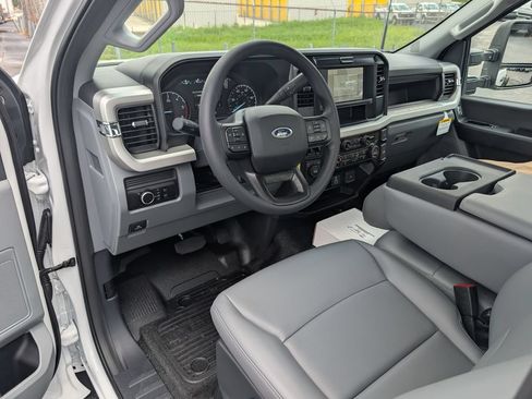 New 2026 Ford F550 4x4 Regular Cab Super Duty image 6