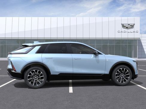 New 2026 Cadillac Lyriq Sport image 5