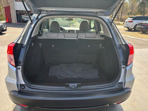 Used 2018 Honda HR-V EX image 16