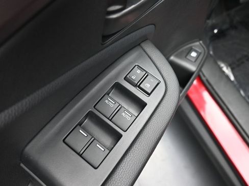 Used 2025 Honda Ridgeline Sport image 19