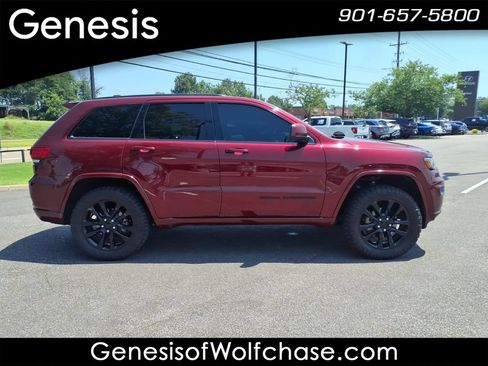 Used 2020 Jeep Grand Cherokee Altitude RWD image 6