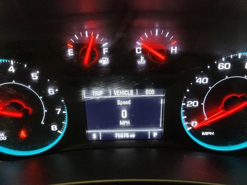 Used 2021 Chevrolet Equinox LS w/ LS Convenience Package FWD image 23