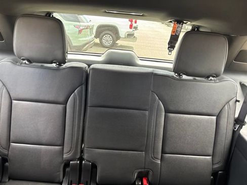 Used 2025 Chevrolet Tahoe LT AWD/4WD image 35