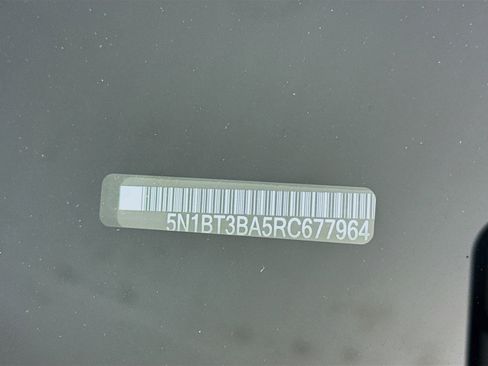 Used 2024 Nissan Rogue SV image 40