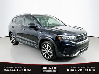 Used 2024 Volkswagen Taos SE w/ Panoramic Sunroof Package video 1