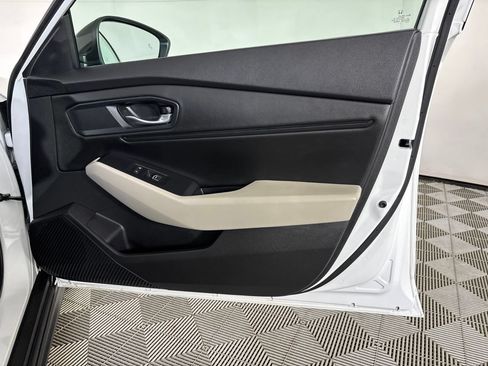 Used 2025 Honda Accord SE image 24