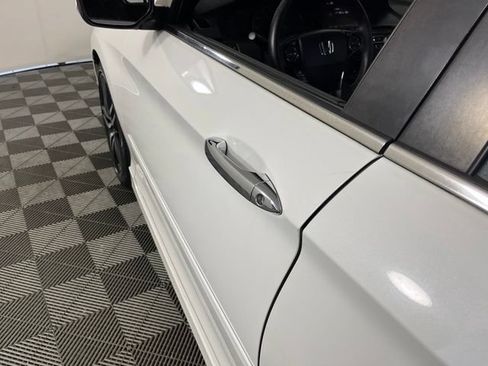 Used 2017 Honda Accord Sport Special Edition image 10
