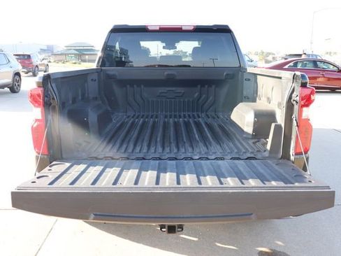 Used 2023 Chevrolet Silverado 1500 LT image 16