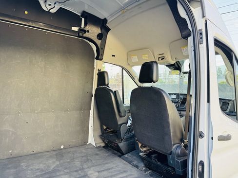Used 2023 Ford Transit 250 148 High Roof Extended w/ Load Area Protection Package RWD image 22