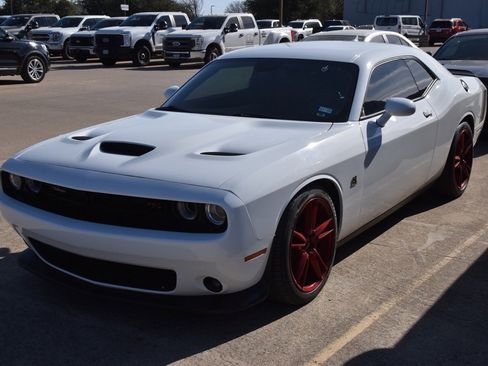 Used 2022 Dodge Challenger R/T Scat Pack w/ Plus Package image 1