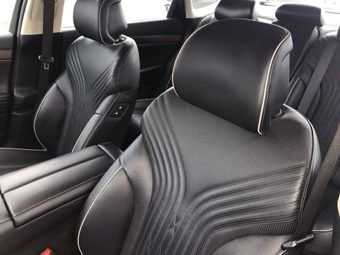 Used 2021 Genesis G80 3.5T w/ Prestige Package image 11