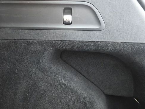 Used 2019 Mercedes-Benz GLC 300 image 23