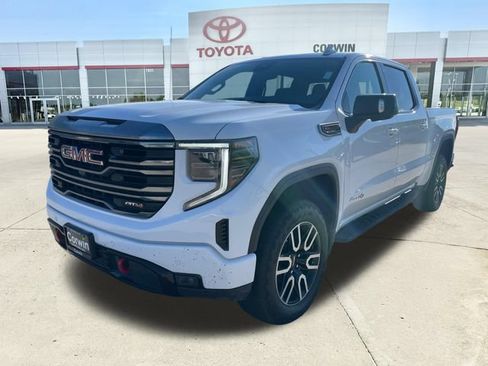 Used 2024 GMC Sierra 1500 AT4 w/ Technology Package AWD/4WD image 14