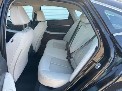 Used 2025 Hyundai Sonata SEL FWD image 27