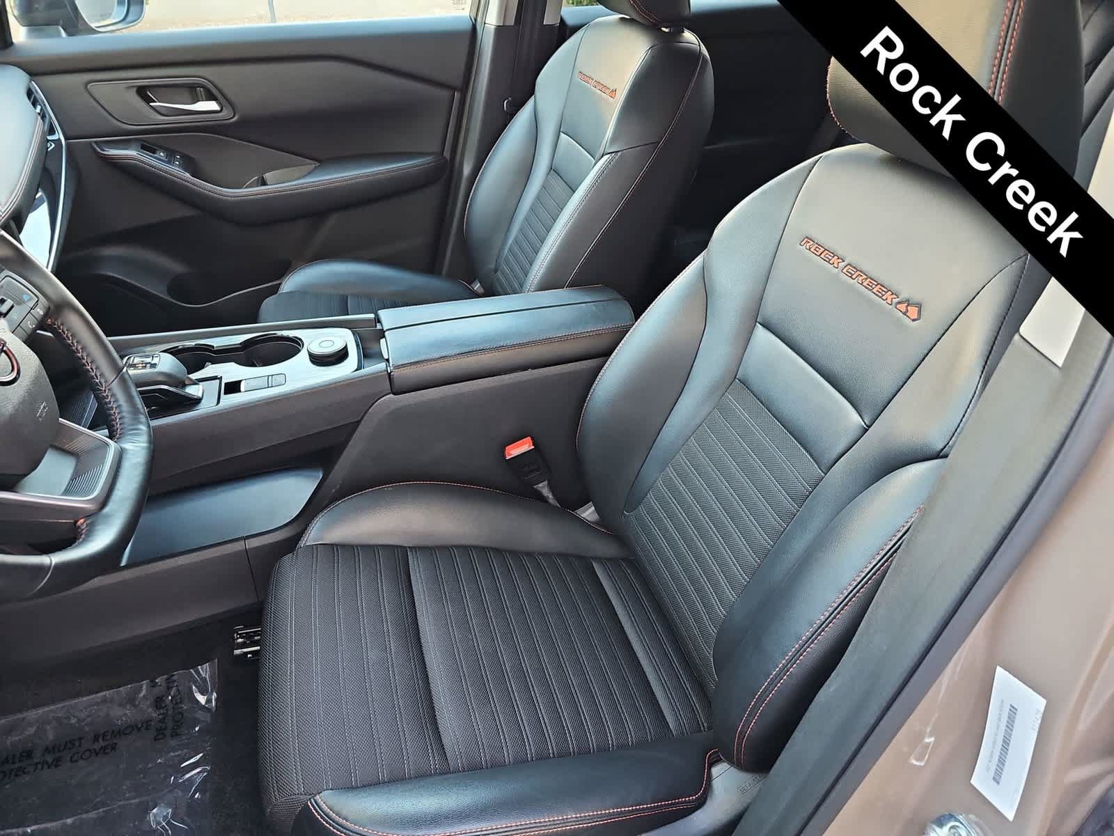 Used 2025 Nissan Rogue SV AWD/4WD image 15