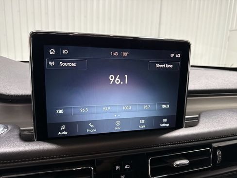 Used 2023 Lincoln Aviator AWD image 13