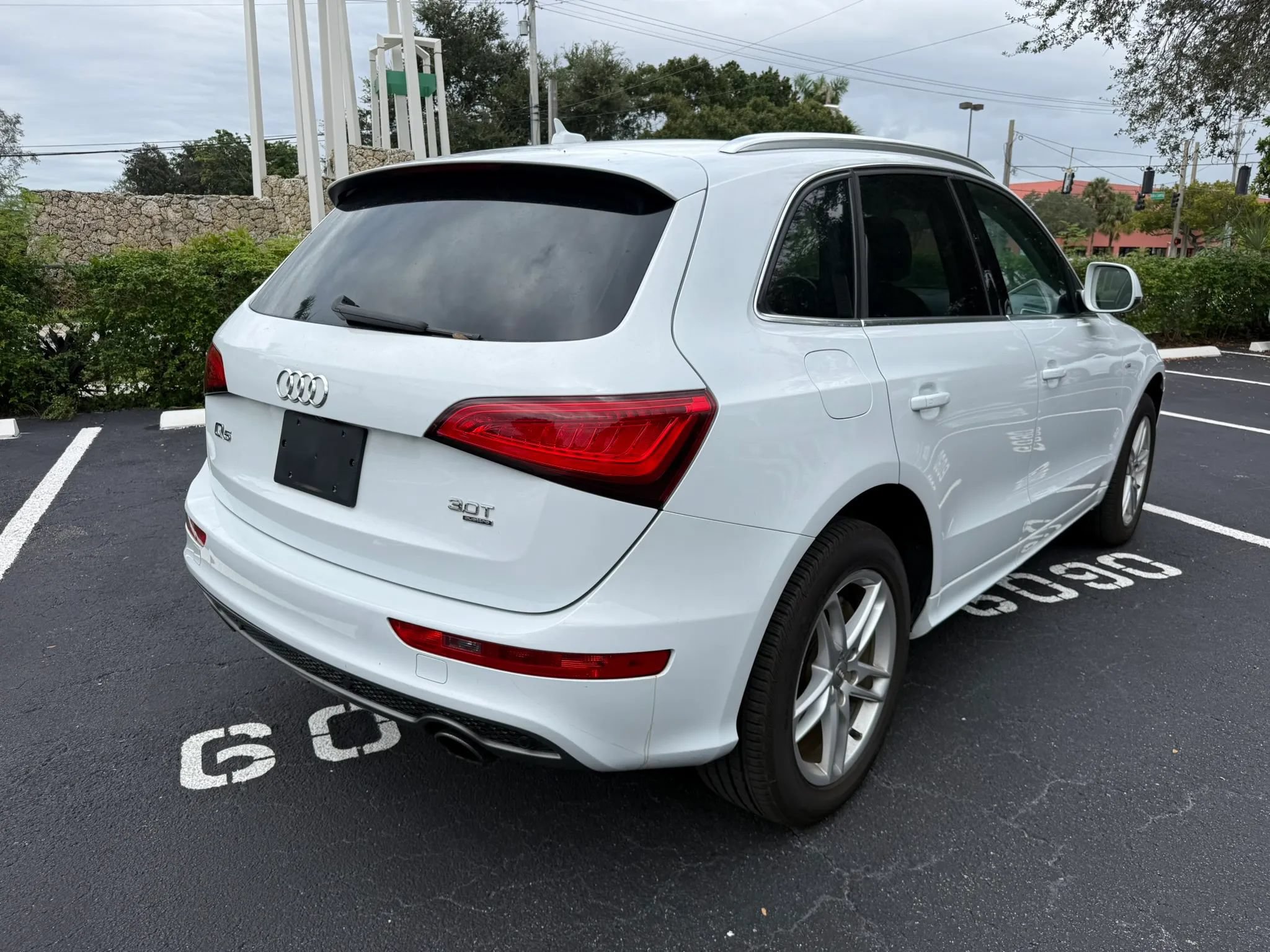 Used 2013 Audi Q5 3.0T Premium Plus AWD/4WD image 5