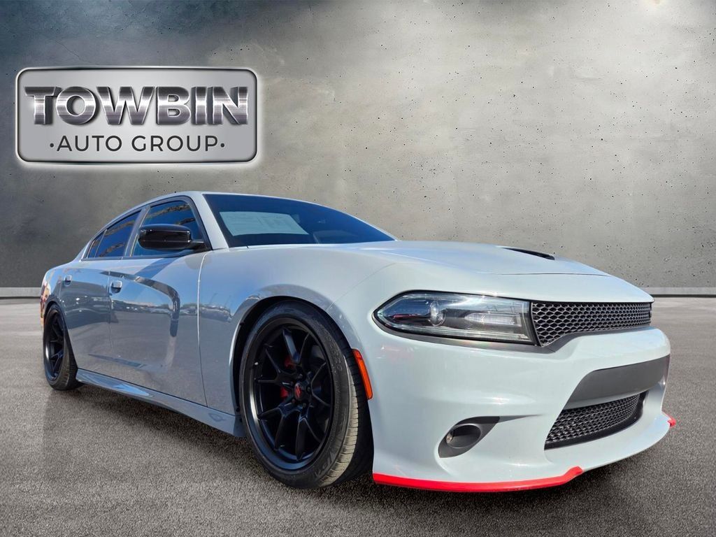 Used 2020 Dodge Charger GT w/ Blacktop Package RWD image 2