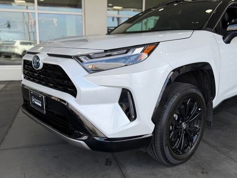 Used 2023 Toyota RAV4 XSE AWD/4WD image 3
