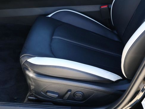 Used 2025 Kia K5 GT-Line w/ GT-Line Premium Package image 13