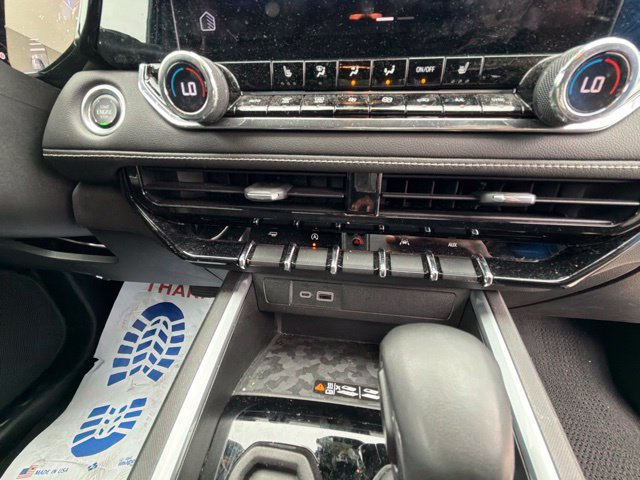 Used 2024 Chevrolet Colorado LT w/ LT Convenience Package II RWD image 32