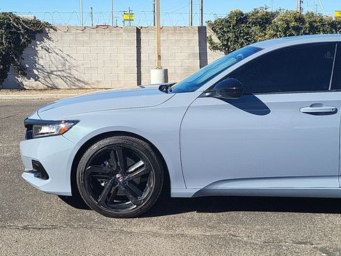 Used 2022 Honda Accord Sport image 2