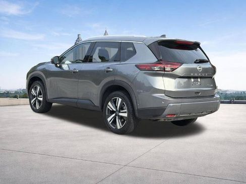 Certified 2026 Nissan Rogue SL AWD/4WD image 23