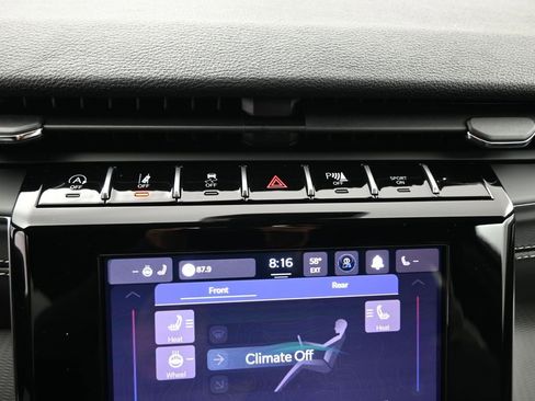 New 2025 Jeep Grand Cherokee L Altitude image 32