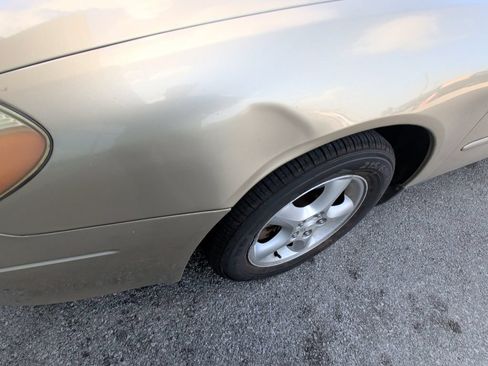 Used 2001 Ford Taurus SES FWD image 11