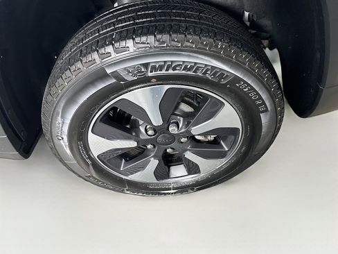 Used 2022 Jeep Grand Cherokee Limited 4xe w/ Luxury Tech Group II image 11