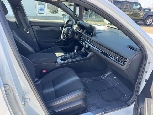 Used 2024 Honda Civic Sport image 40