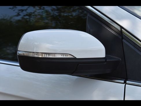 Used 2016 Ford Edge SEL FWD image 50