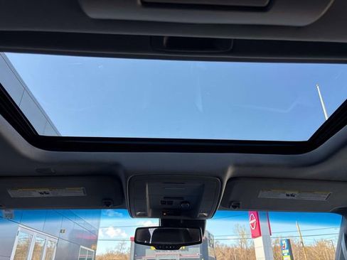 Used 2020 GMC Yukon SLT w/ Open Road Package image 14